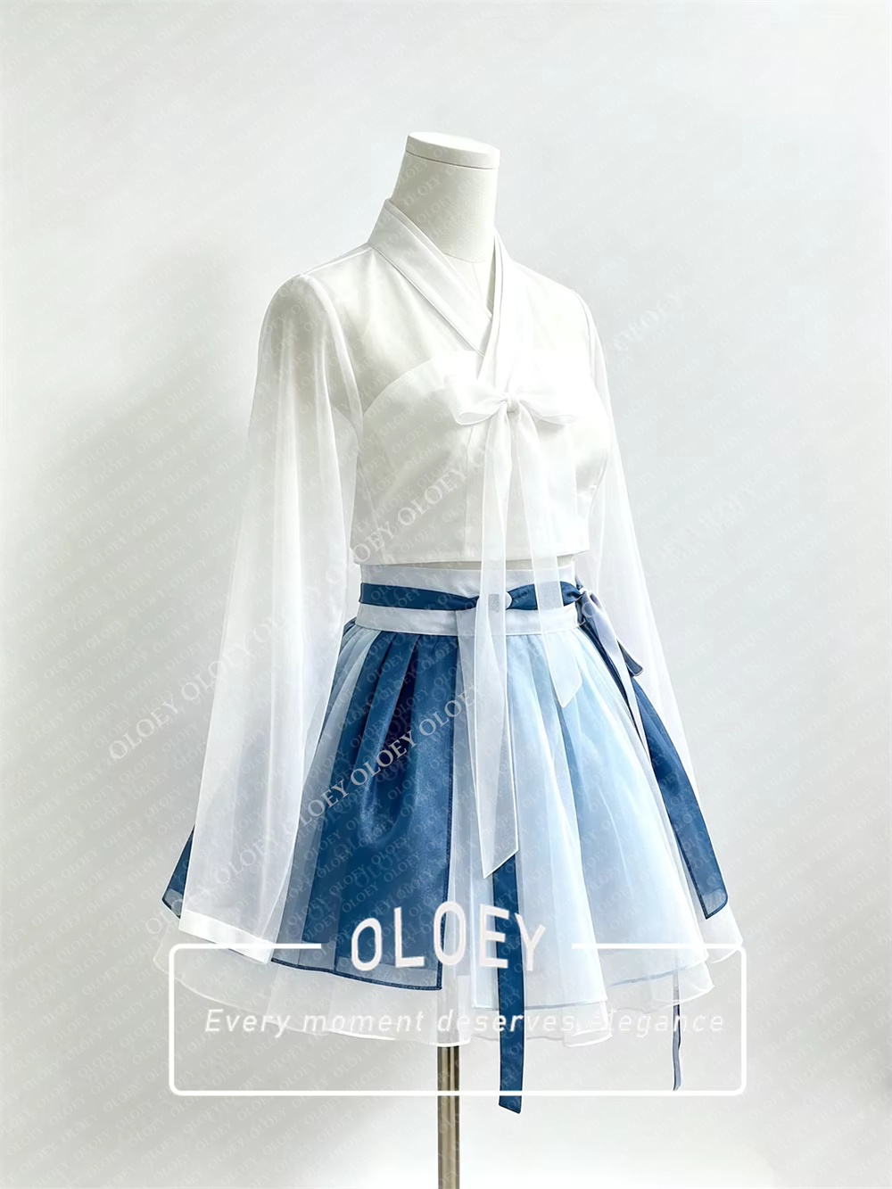 OLOEY Gaun Pertunjukan Foto Ko - Hanbok Modern Set ulasan dan harga